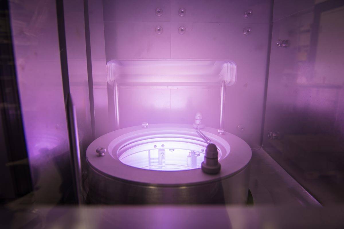 Covap physical vapor deposition PVD platform with an open clamshell vacuum chamber 