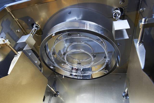 A heated stage in a physical vapor deposition pvd thin film vacuum chamber